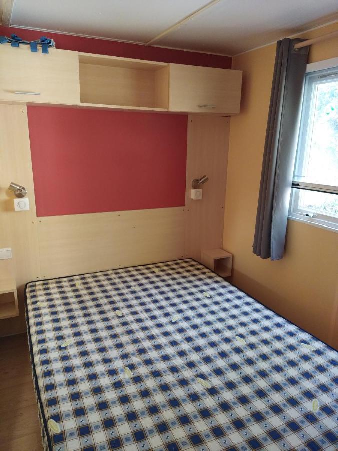 Camping Homair Domaine Des Iscles Mobil-Home Climatise ลาโรคด็องเตรง ภายนอก รูปภาพ
